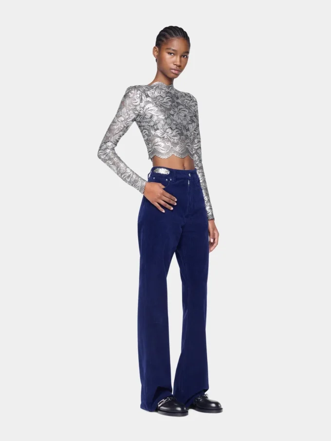Crop top in lace
