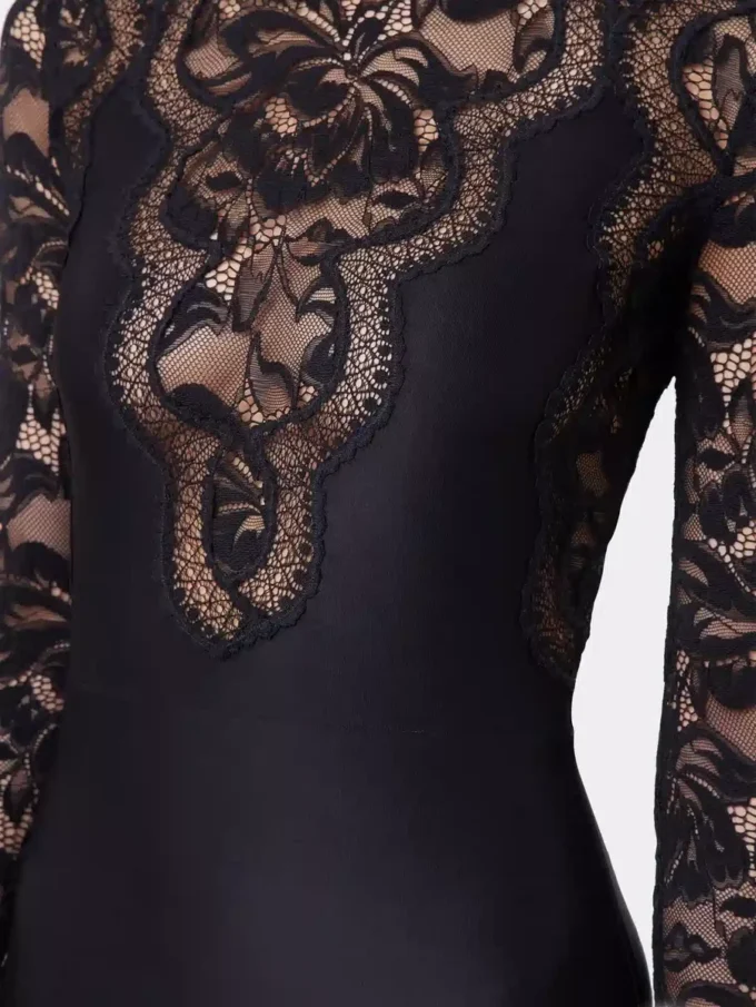 Black long dress in lace and jersey