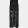 Black long skirt in lace