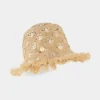 Bob in raffia
