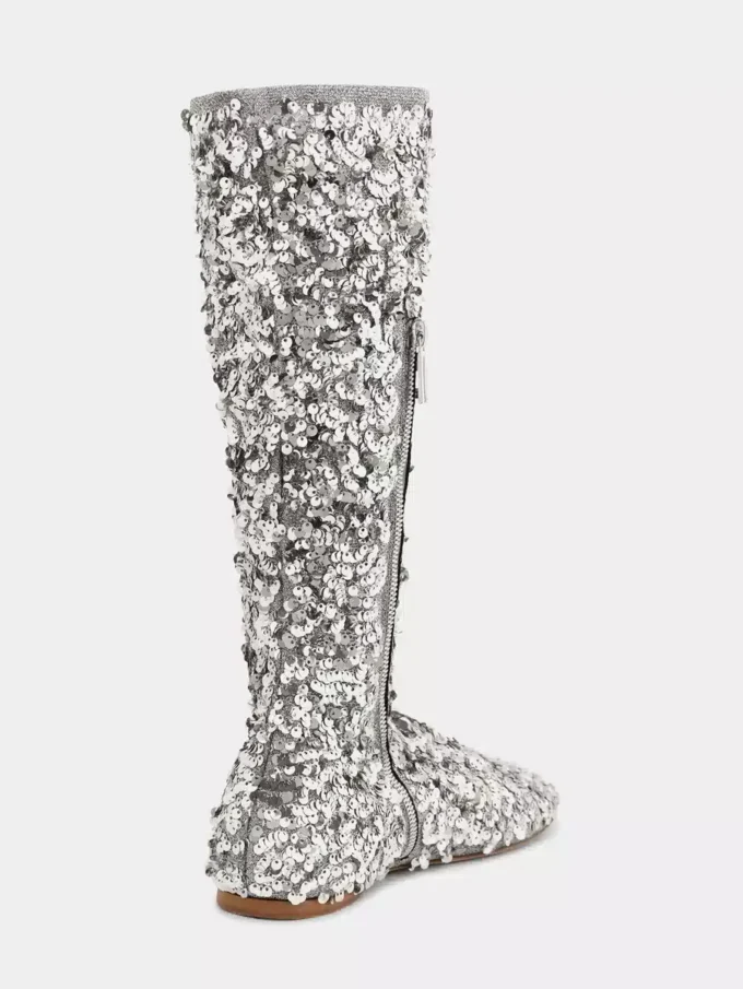 Boots with sequins