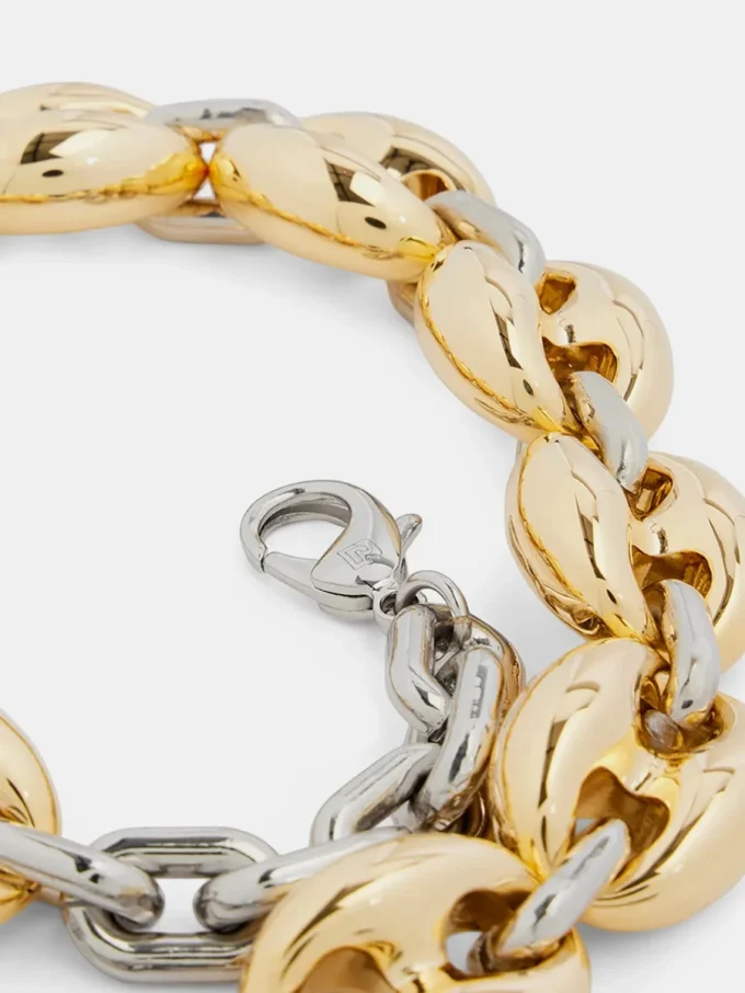 Eight chunky gold/silver necklace Eight chunky gold/silver necklace