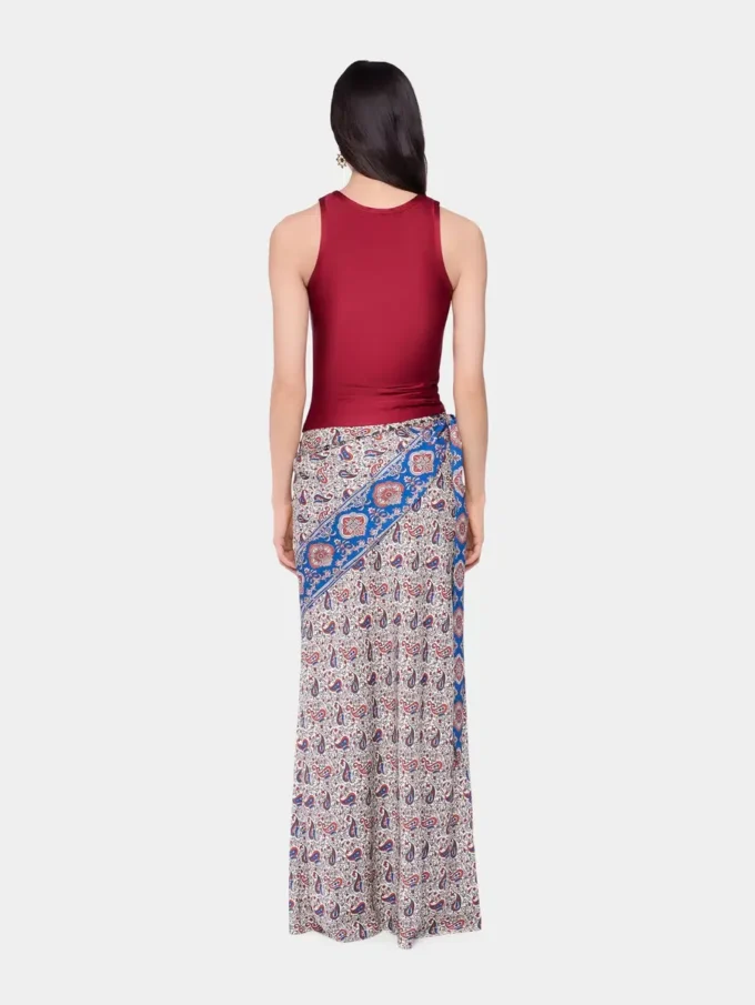 Long skirt in printed satin
