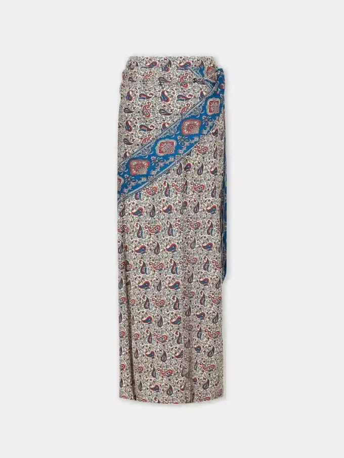 Long skirt in printed satin