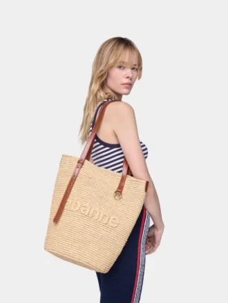 Natural raffia tote bag with charms Natural raffia tote bag with charms
