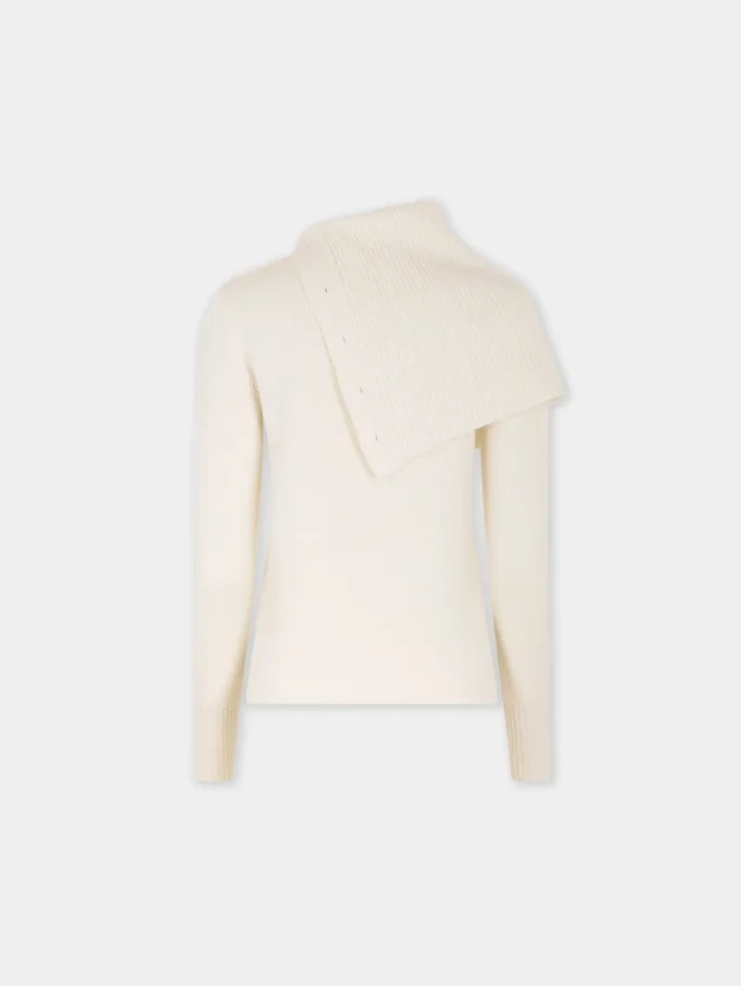 Off white sweater in wool