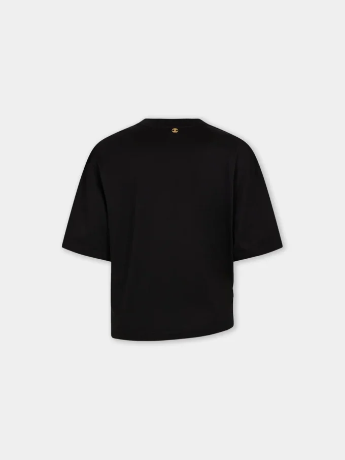 Oversize piercing t-shirt