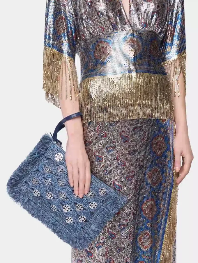Pouch in blue denim raffia