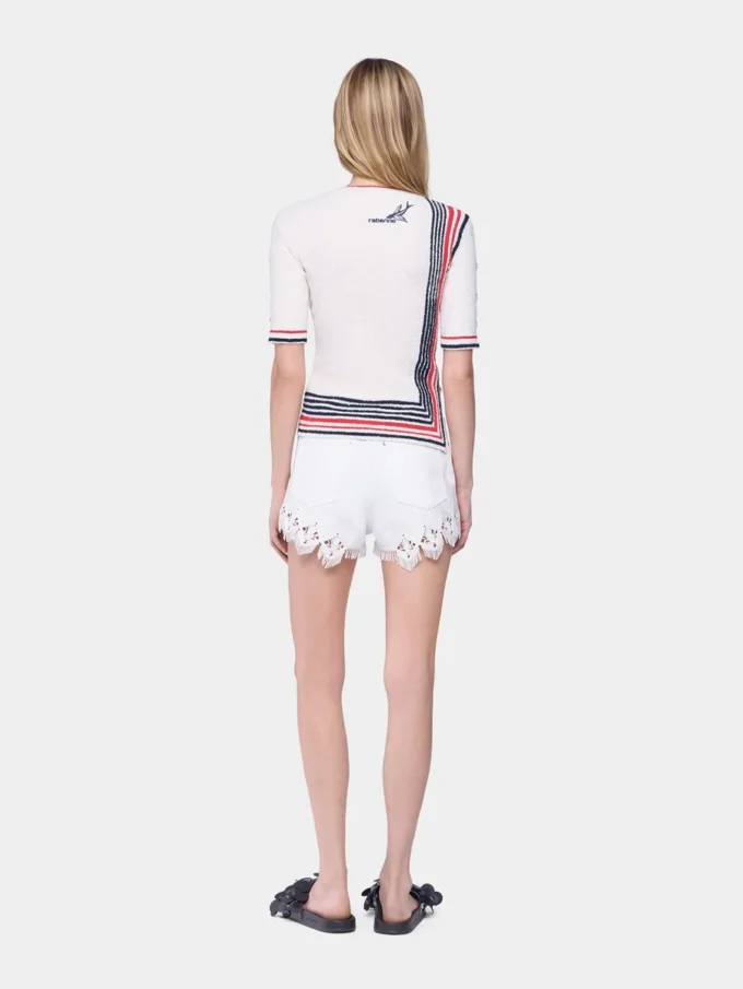 Shorts in denim with embroidery details