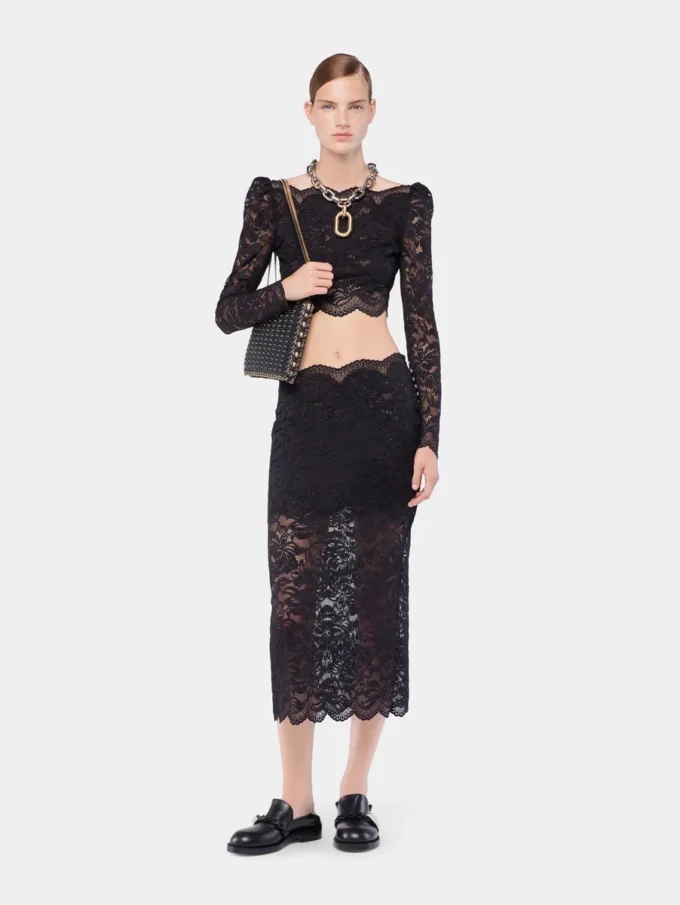 Black crop top in lace