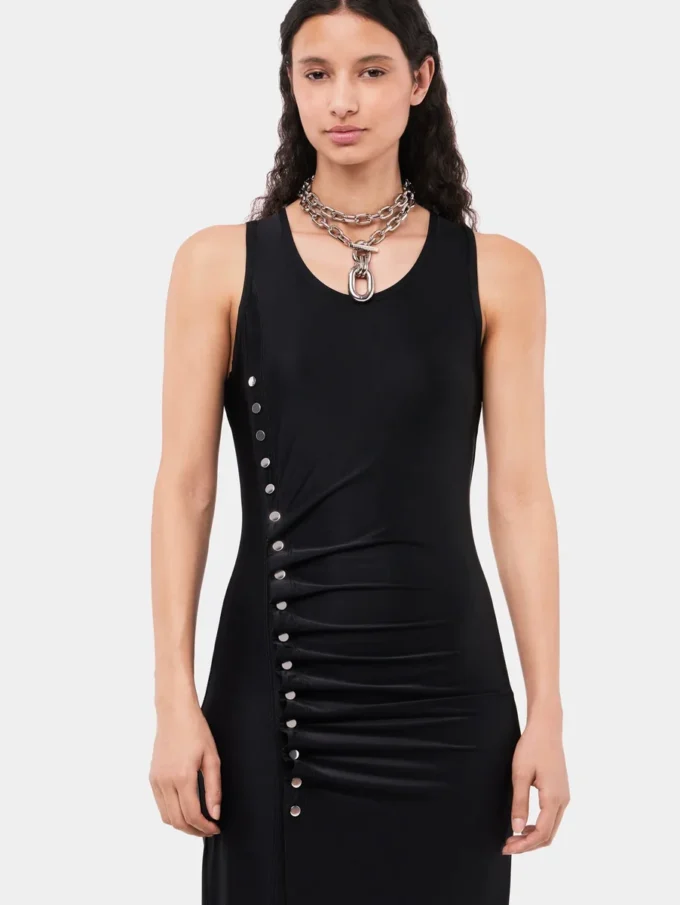 Sleeveless black drappé pression dress