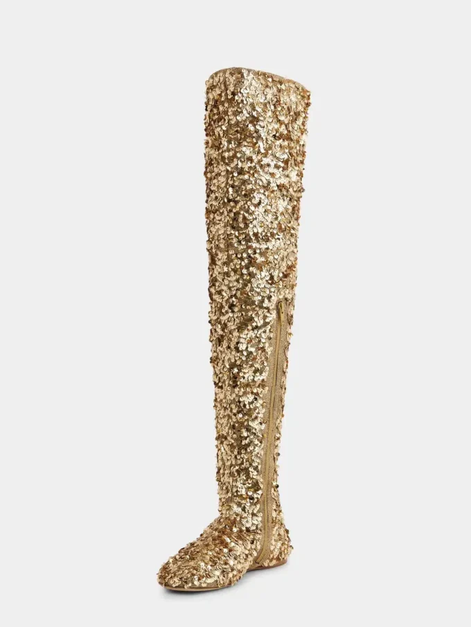 Thigh boots with sequins