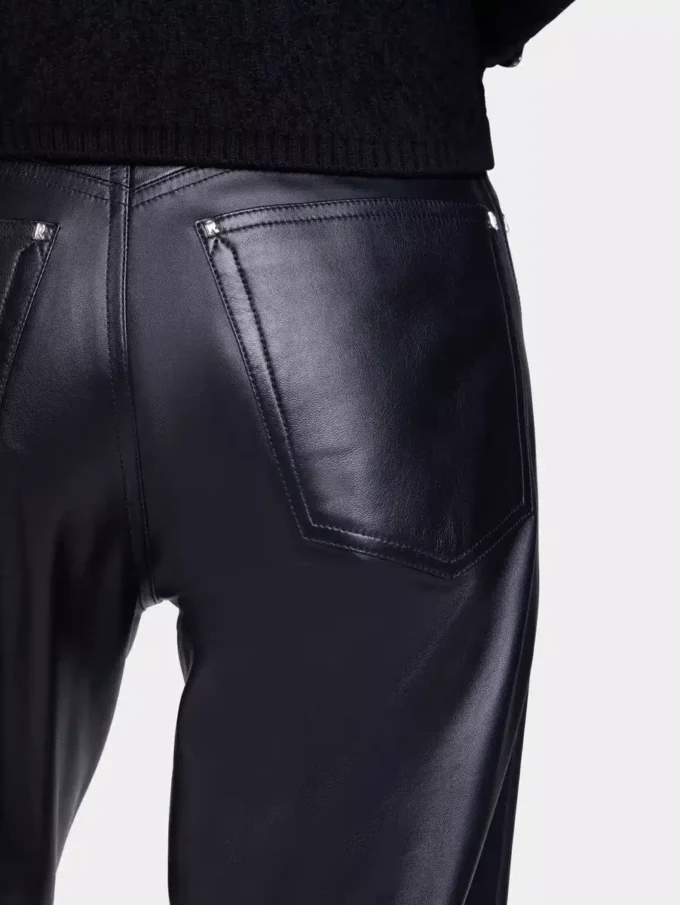 Trousers in leather